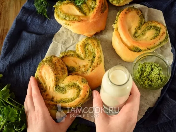 Фото блюда: Плюшки с песто из петрушки
