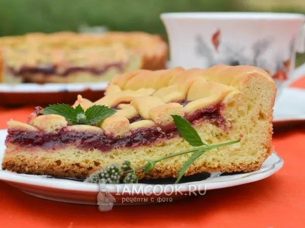 Фото блюда: Пирог со смородиновым вареньем