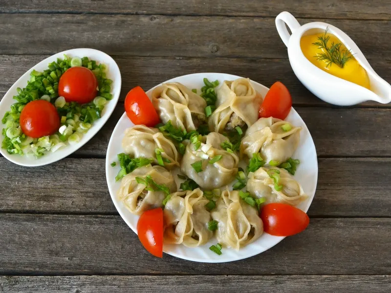 Фото готового блюда: Манты с мясом и картошкой