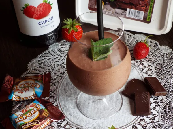 Фото блюда: Клубнично-шоколадный коктейль