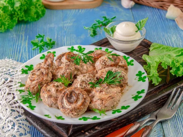 Фото блюда: Шампиньоны, запечённые целиком в сметане в духовке