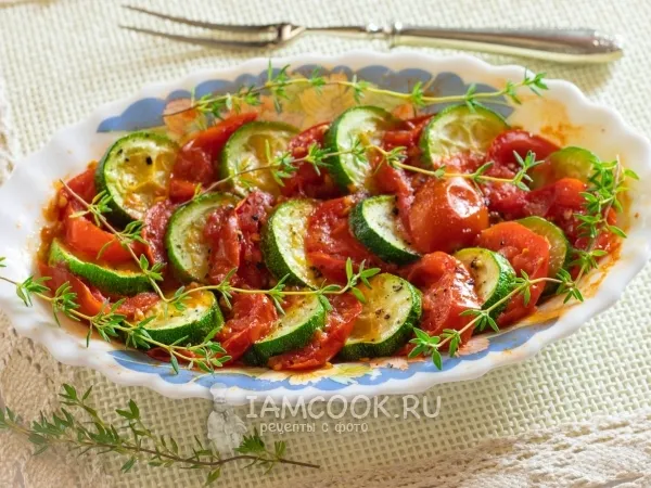 Фото блюда: Кабачки с помидорами в микроволновке