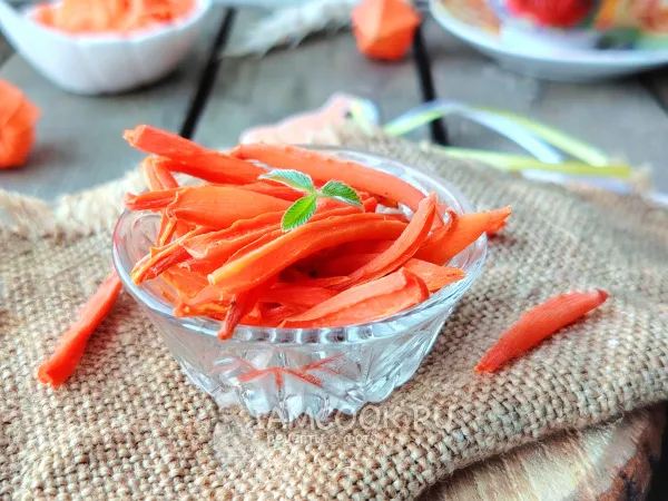 Фото готового блюда: Паренки из моркови в духовке