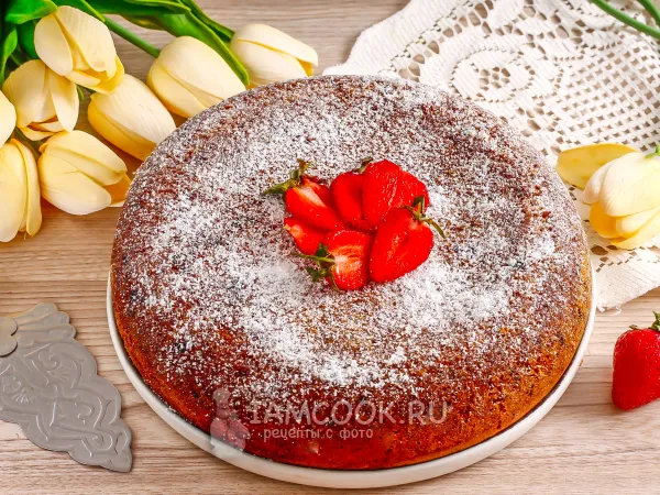 Фото готового блюда: Пирог с протертой клубникой