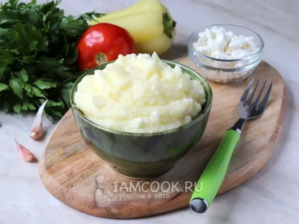 Фото готового блюда: Картофельное пюре с творогом