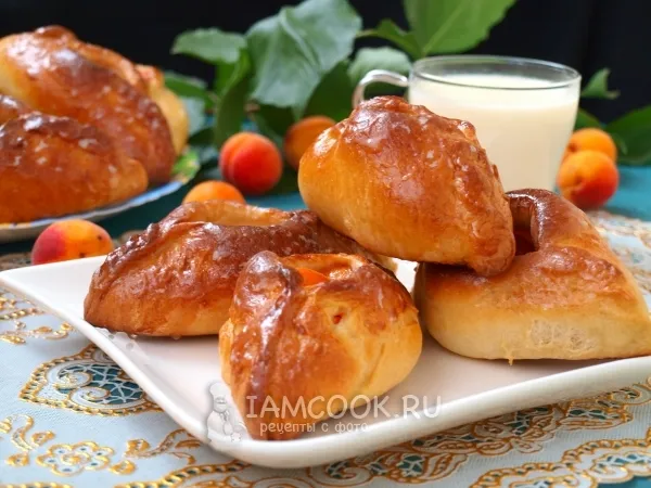 Фото блюда: Пирожки с абрикосами в духовке