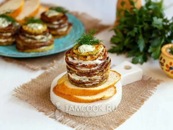 Фото блюда: Жареные кабачки с чесноком и майонезом