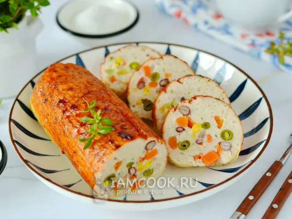 Фото готового блюда: Куриный рулет с овощами
