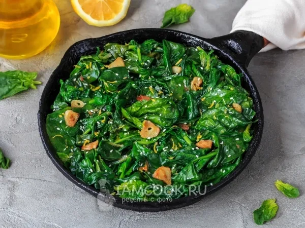 Фото готового блюда: Тушеный шпинат