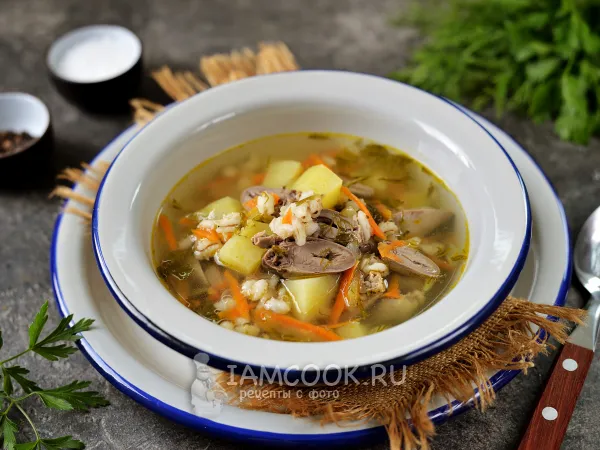 Фото готового блюда: Рассольник с куриными сердечками