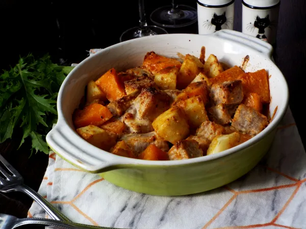 Фото блюда: Тыква с мясом и картошкой в духовке