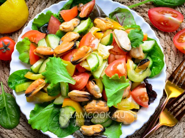 Фото блюда: Салат с жареными мидиями