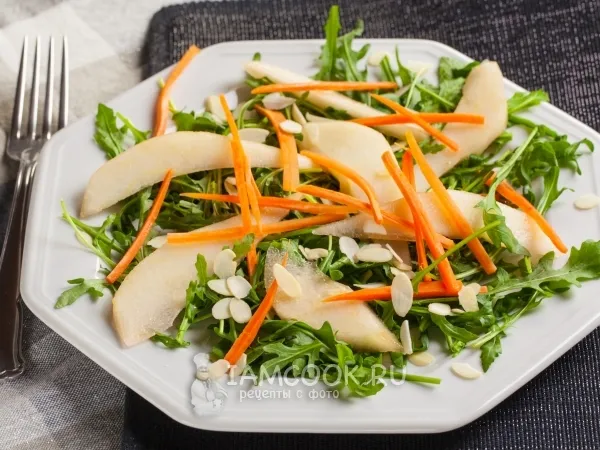 Фото готового блюда: Салат с рукколой и грушей