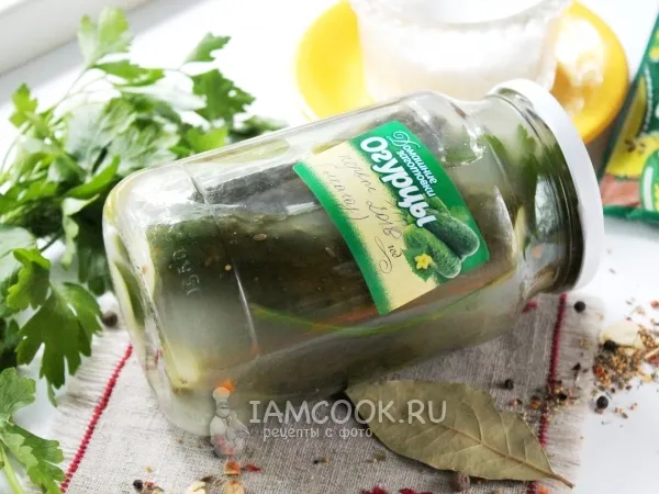 Фото готового блюда: Квашеные огурцы в банках как бочковые