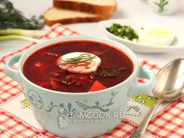 Фото блюда: Горячий свекольник с ботвой