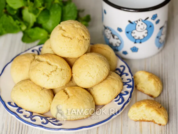 Фото готового блюда: Сдобное кокосовое печенье (с кокосовой стружкой)