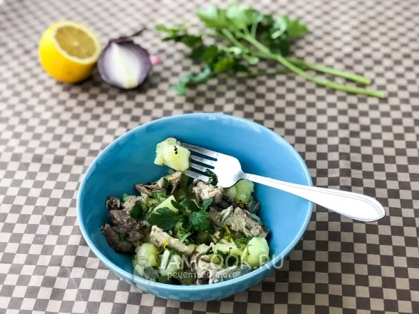 Фото блюда: Тёплый салат со скумбрией