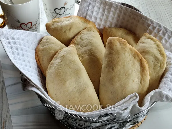 Фото готового блюда: Сочни (сочники) с мясом