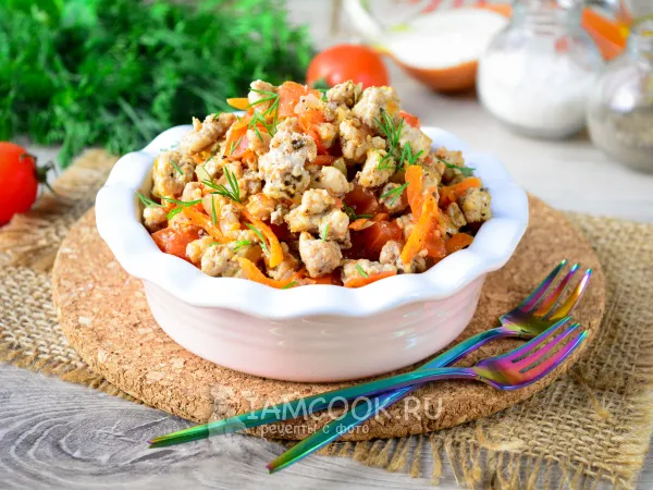 Фото блюда: Фарш с помидорами на сковороде