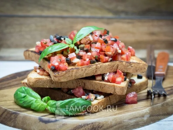 Фото блюда: Брускетта со свежими и вялеными помидорами