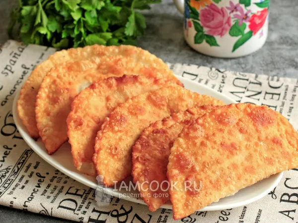 Фото готового блюда: Греческие чебуреки