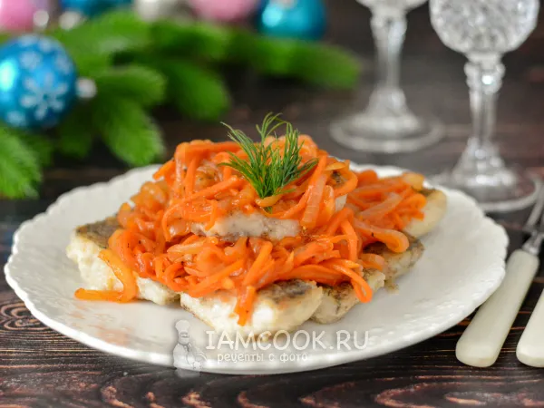 Фото блюда: Щука под маринадом из моркови и лука