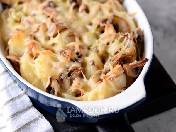 Фото блюда: Картошка с грибами и сыром в духовке