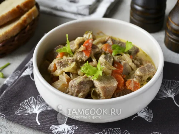 Фото блюда: Гуляш из говядины со сметаной