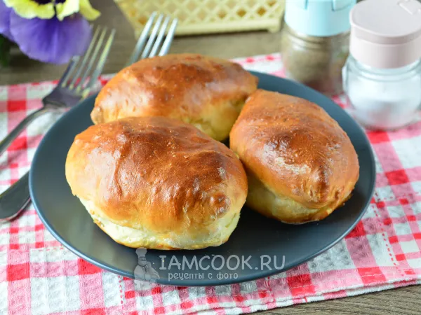 Фото готового блюда: Пирожки с пекинской капустой (в духовке)