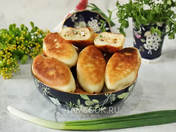 Фото готового блюда: Пирожки с горбушей (жареные)