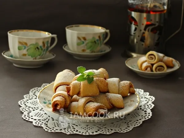Фото готового блюда: Рогалики с корицей