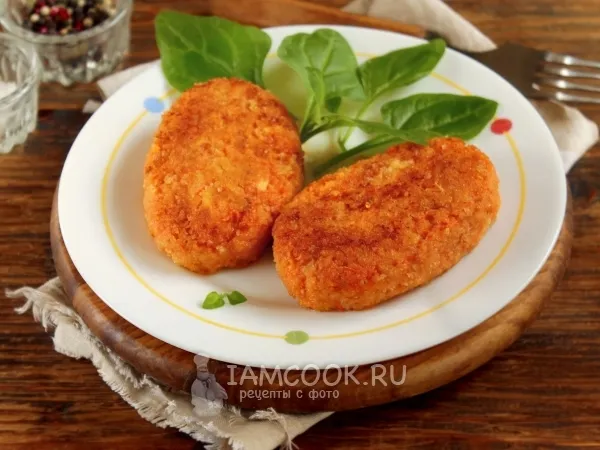 Фото готового блюда: Морковные котлеты с творогом