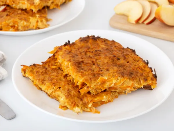 Фото блюда: Творожная запеканка с морковью и яблоком