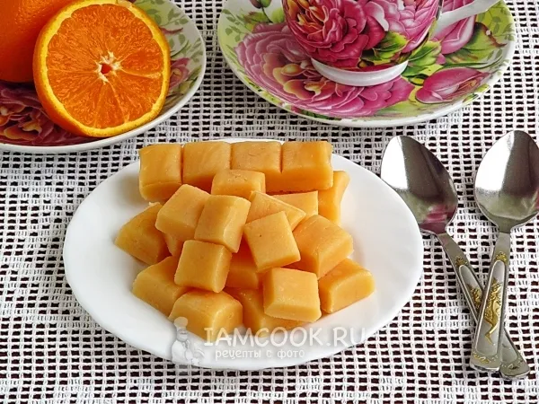 Фото блюда: Сливочно-медовый ирис «Пчёлка»