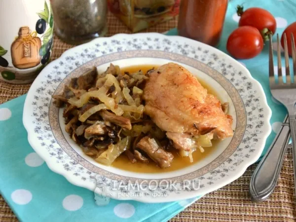 Фото блюда: Курица с грибами в духовке