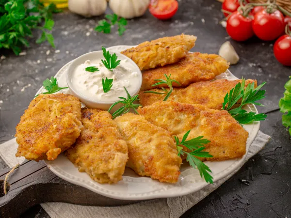 Фото готового блюда: Чебуреки в капустных листьях