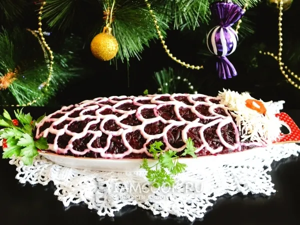 Фото блюда: Салат «Шпроты под шубой»