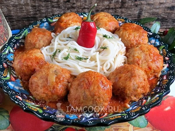 Фото блюда: Спагетти с тефтелями в томатном соусе