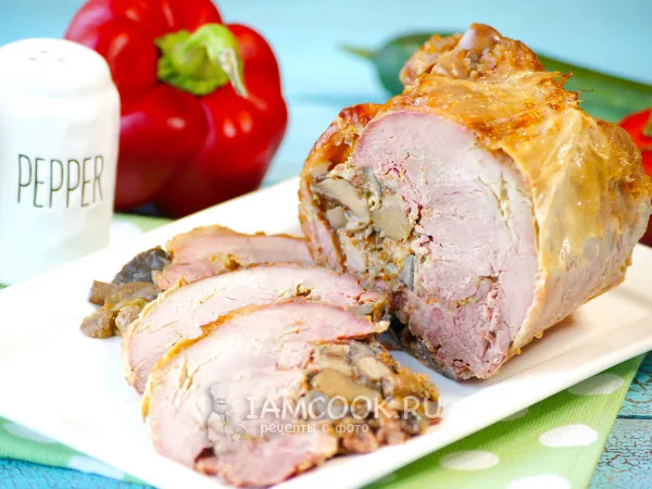 Фото готового блюда: Фаршированная голень индейки