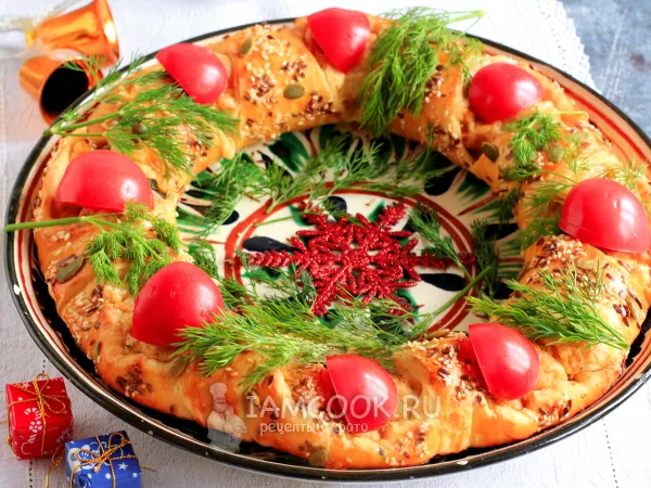 Фото блюда: Картофельный пирог «Новогодний венок»