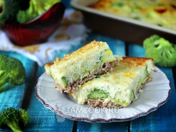 Фото блюда: Запеканка из риса с фаршем и брокколи