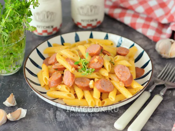 Фото блюда: Макароны с охотничьими колбасками на сковороде