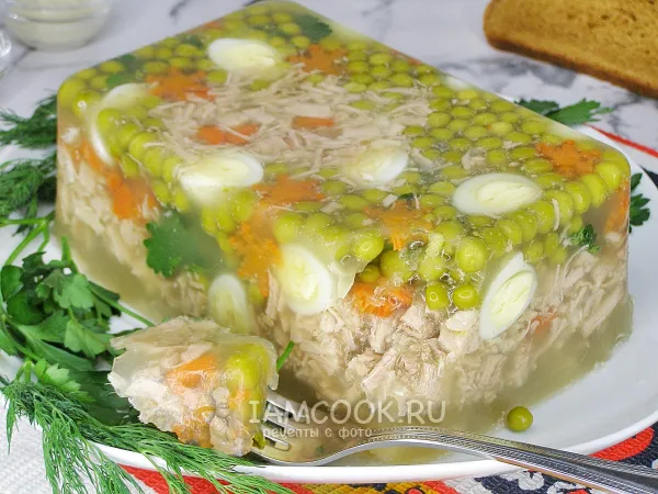 Фото блюда: Холодец с зелёным горошком