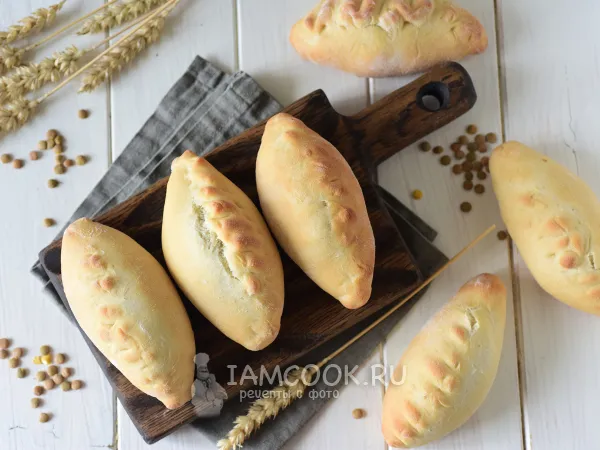 Фото готового блюда: Пирожки с чечевицей