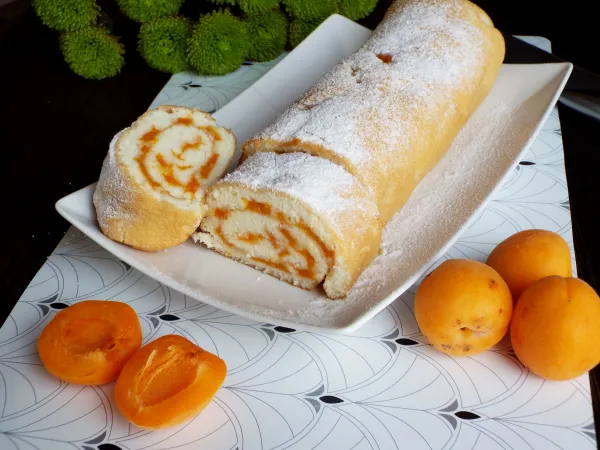Фото блюда: Бисквитный рулет с абрикосами