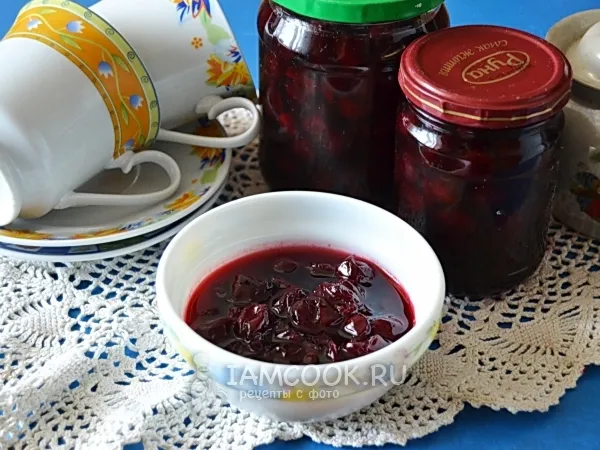 Фото готового блюда: Варенье из вишни без косточек (рецепт с видео)