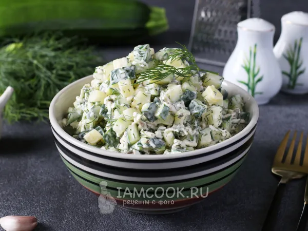 Фото готового блюда: Салат из сырых кабачков с сыром