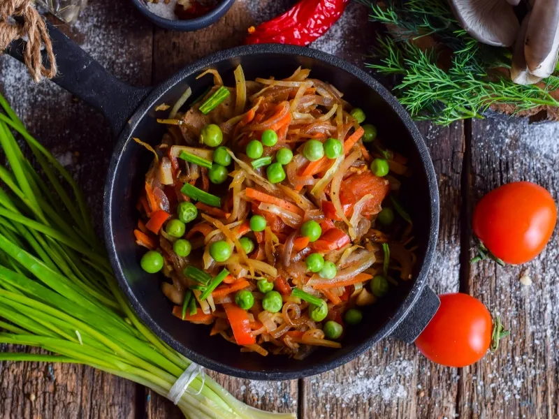 Фото блюда: Тушёные овощи с грибами