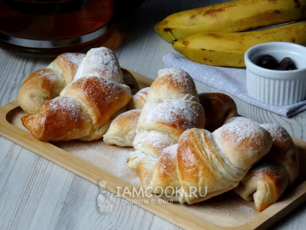 Фото блюда: Круассаны с бананом и шоколадом