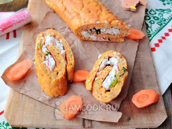 Фото готового блюда: Морковный рулет с крабовыми палочками